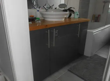 bathroom_767x511